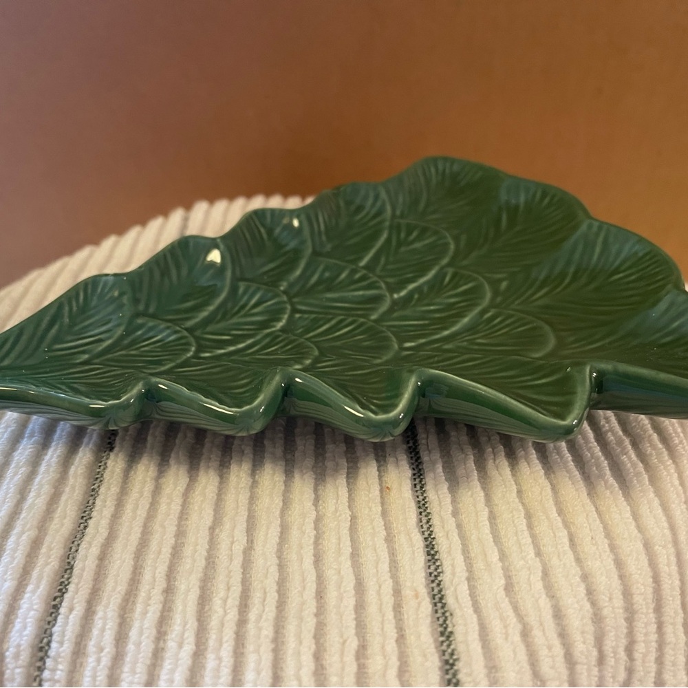 Green Leaf-Shaped Ceramic Dish Hallmark